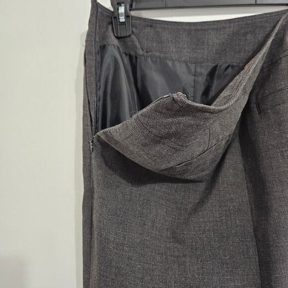 Grey Checkered Belted Midi Skirt Size 8 Medium Below the Knee Office Siren - Picture 6 of 10